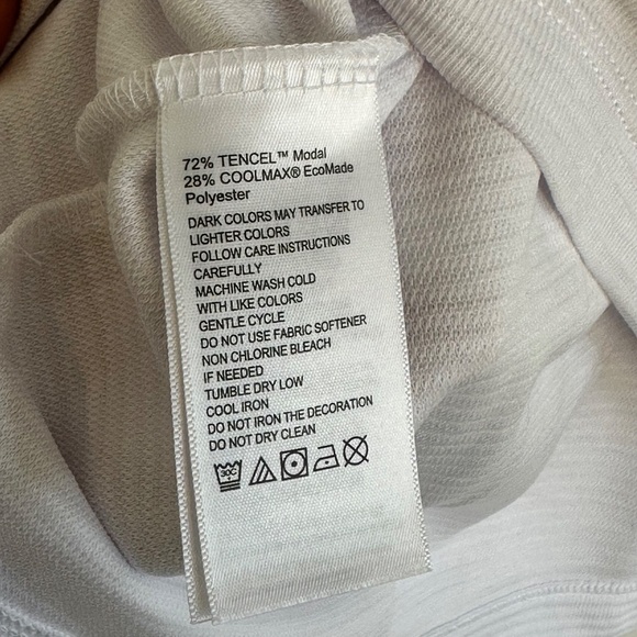 Tommy Bahama Men's Coastal Crest IslandZone White V-Neck Shirt NWT - Picture 6 of 6